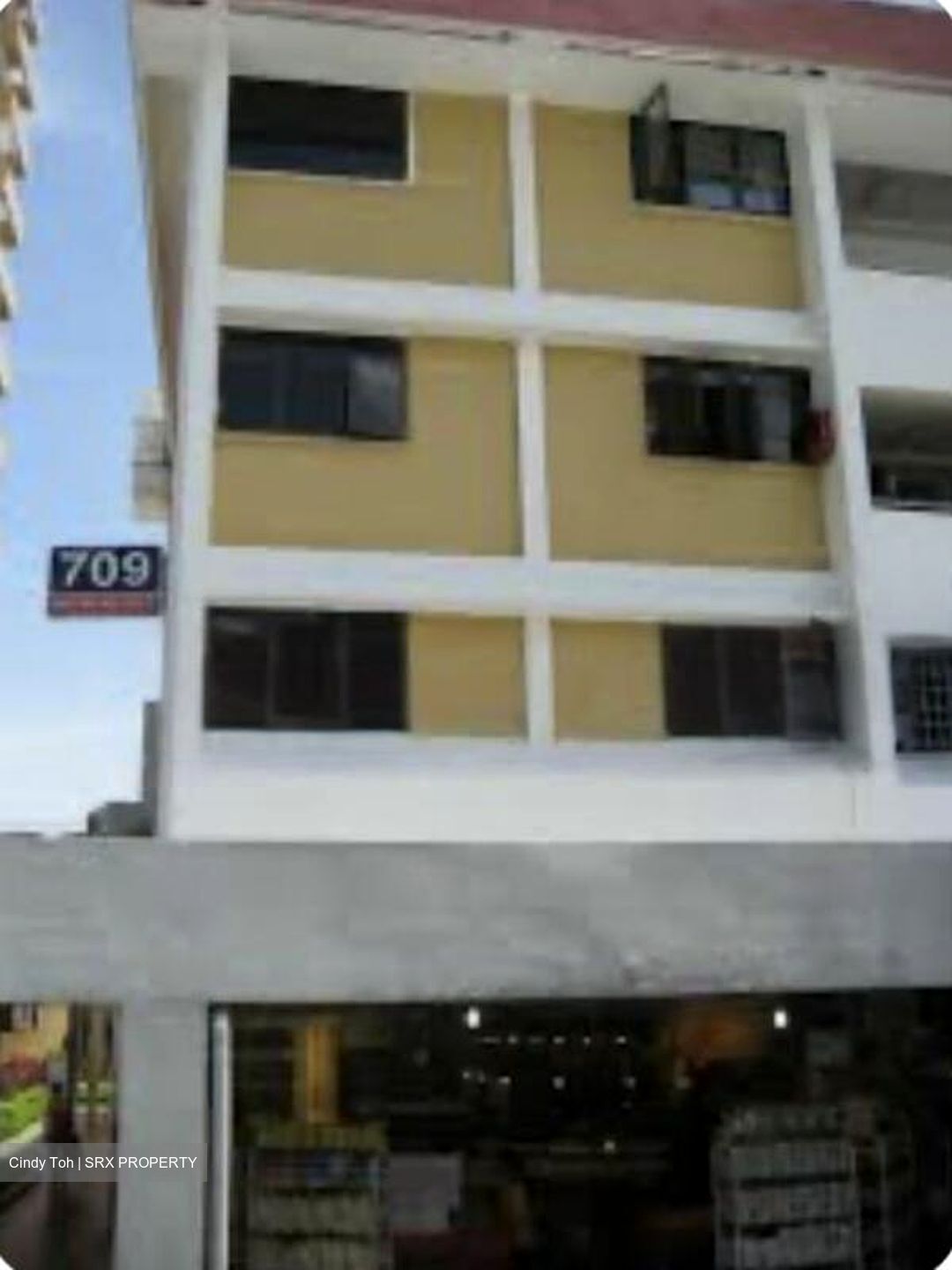 709 ANG MO KIO AVENUE 8 (D20), Shop House #469187301